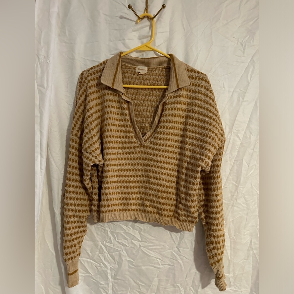 Ghanda clothing cropped collard sweater